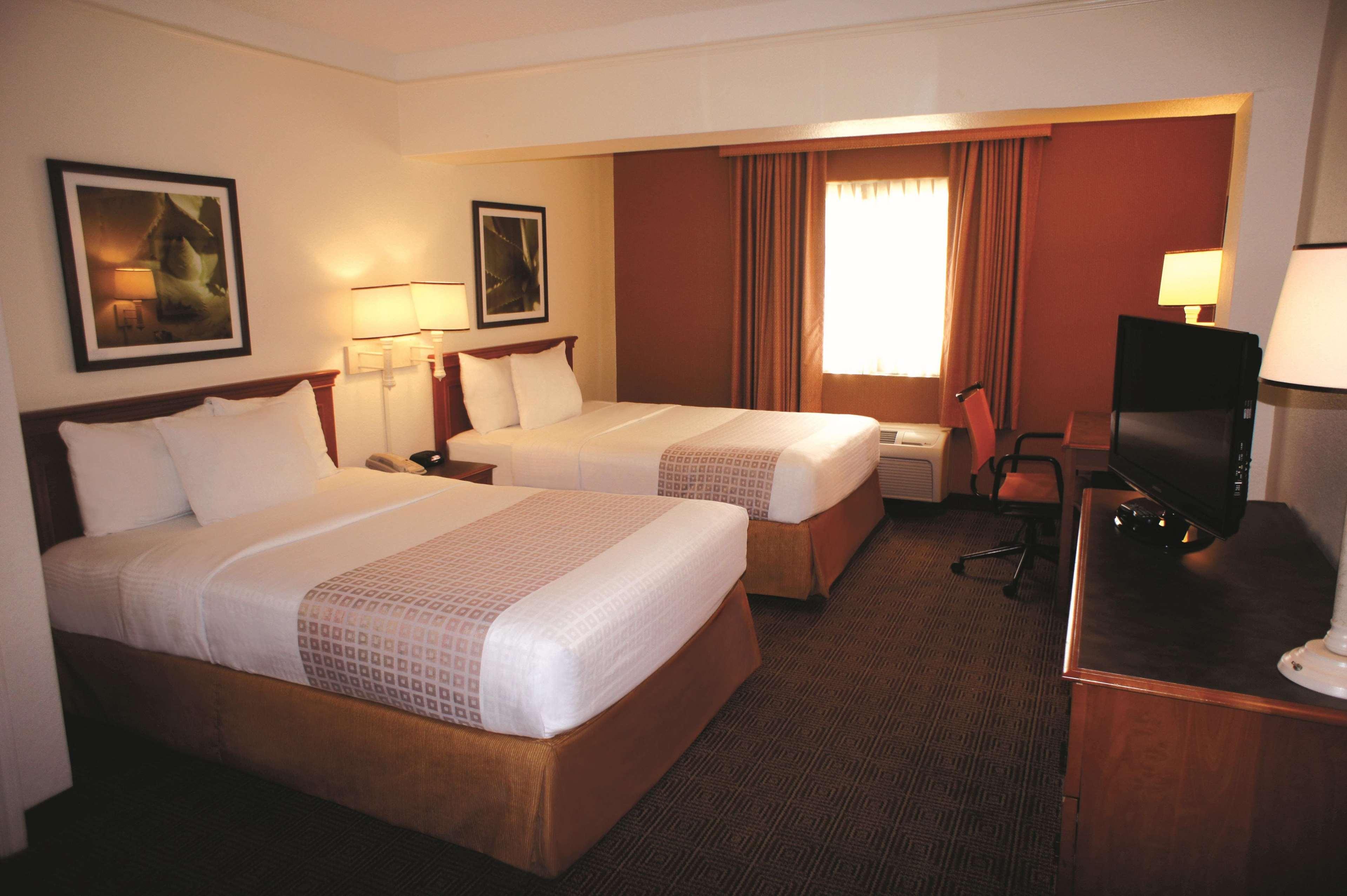 La Quinta Inn By Wyndham Austin Capitol / Downtown Eksteriør bilde