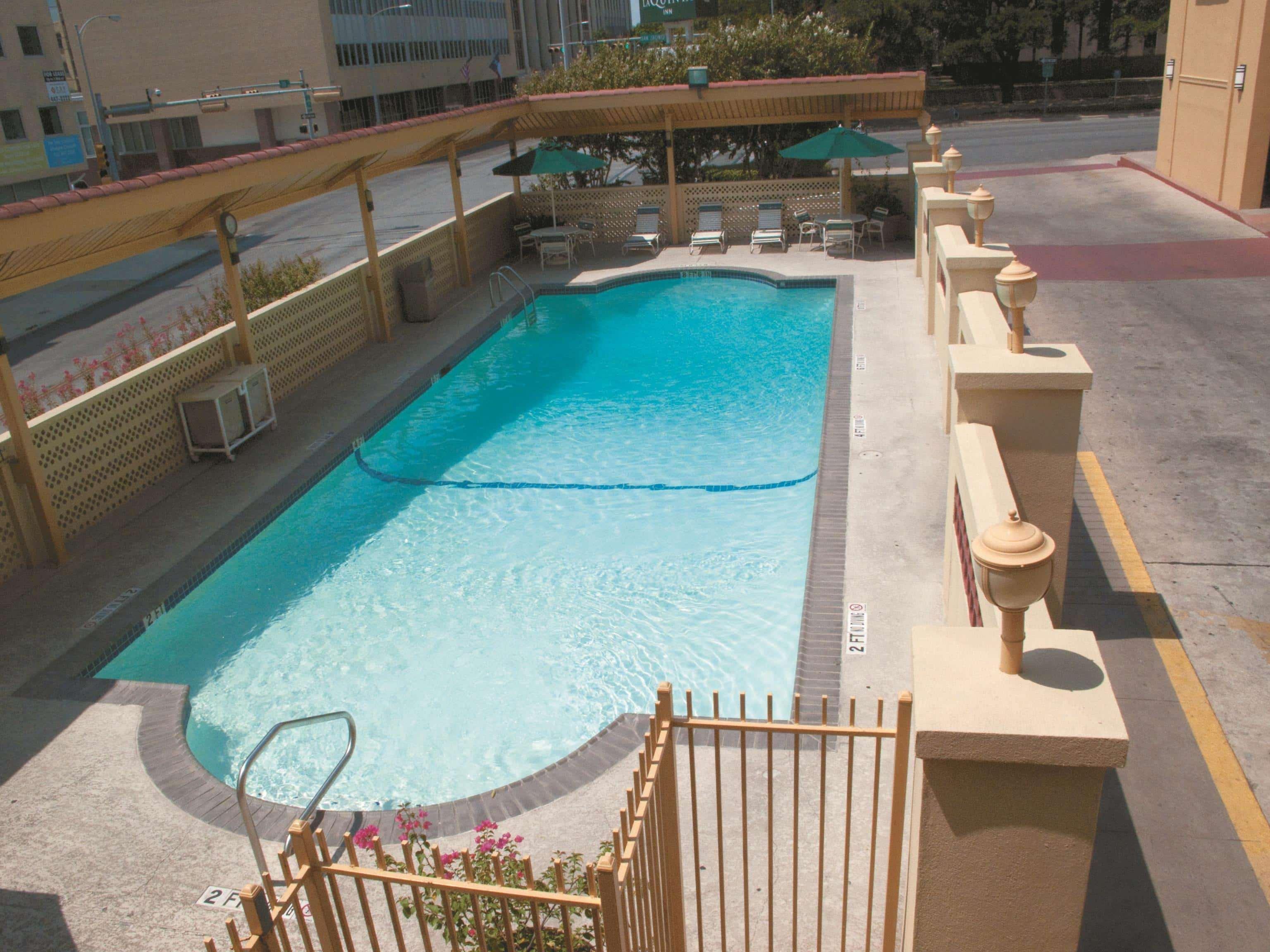 La Quinta Inn By Wyndham Austin Capitol / Downtown Eksteriør bilde