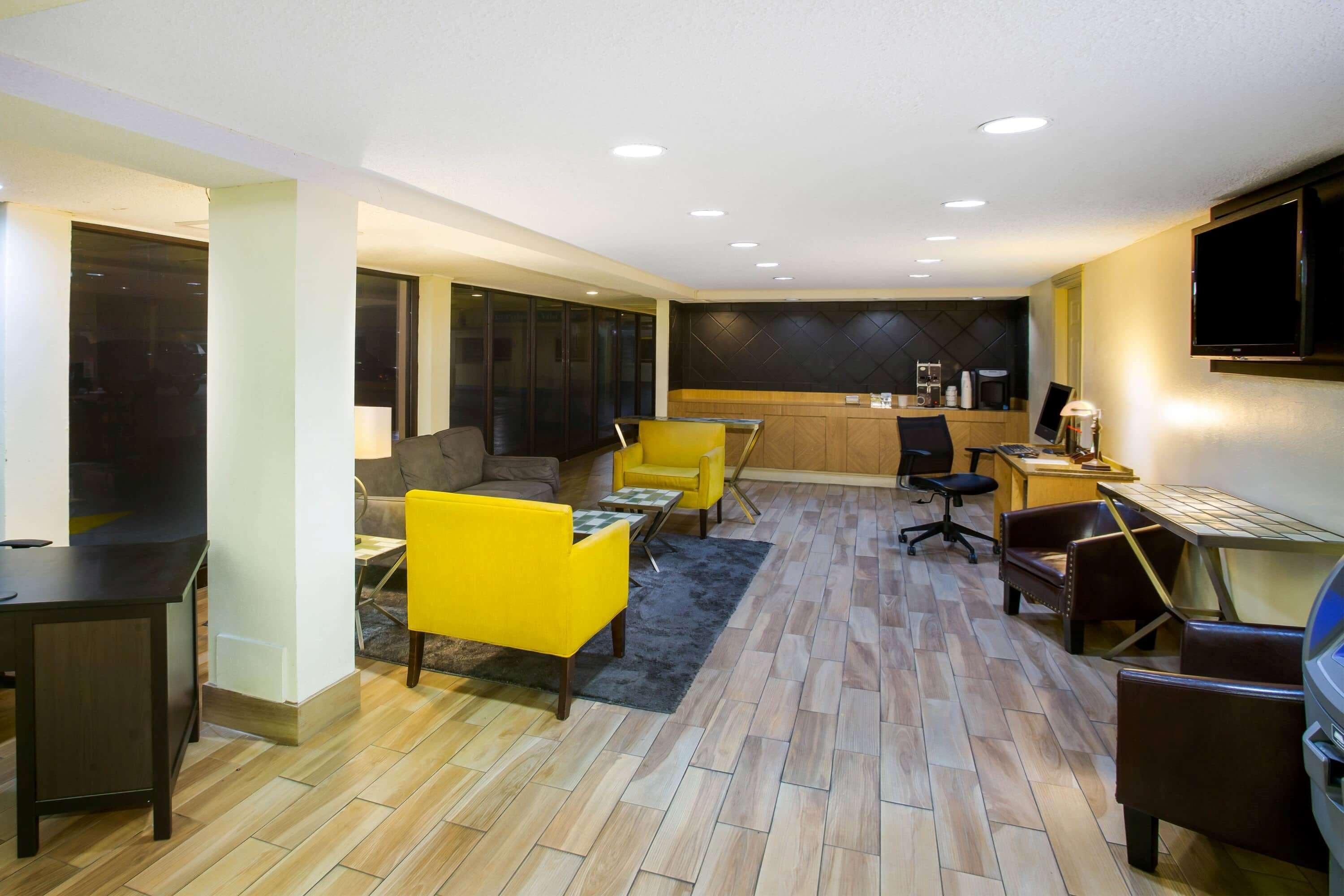 La Quinta Inn By Wyndham Austin Capitol / Downtown Eksteriør bilde