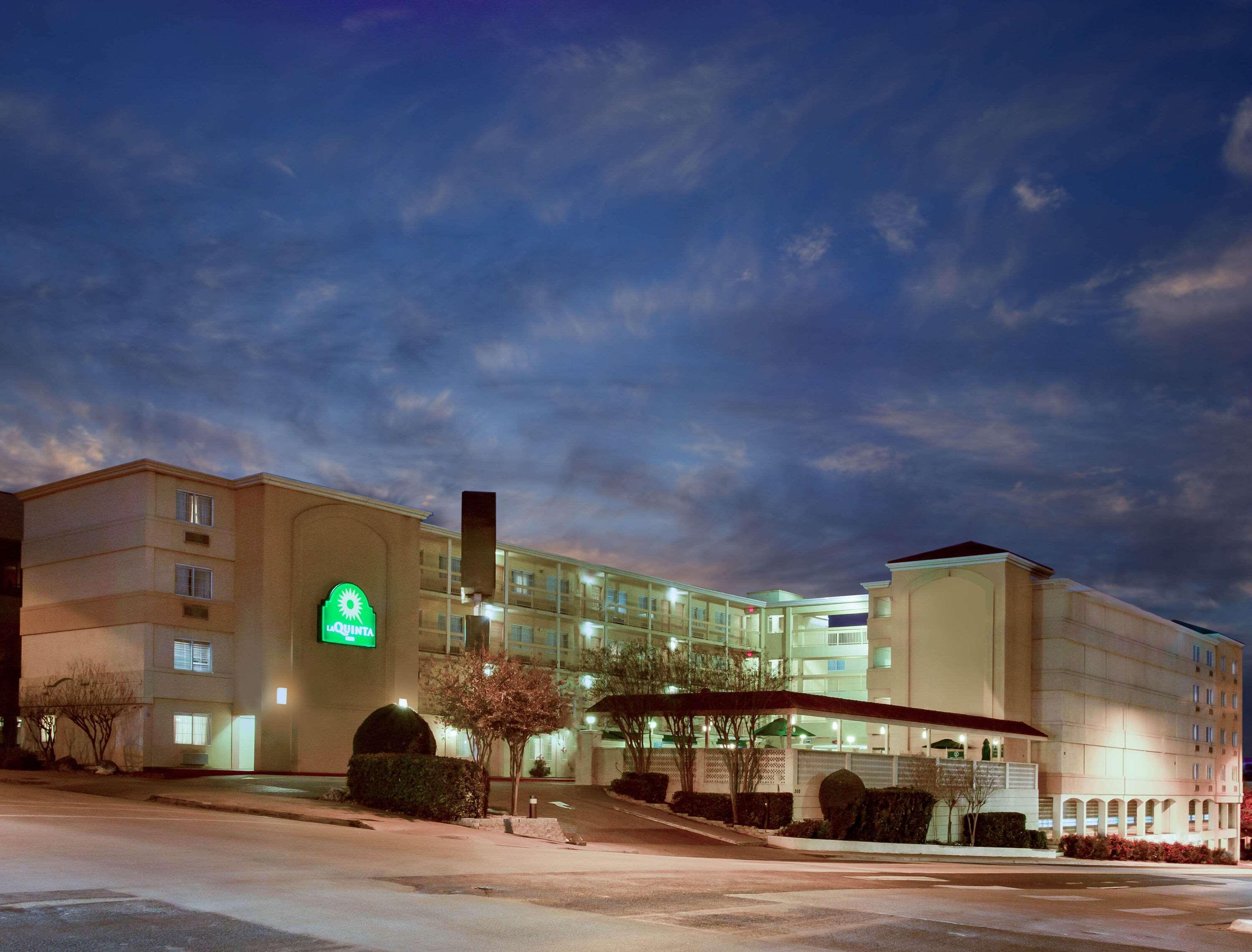La Quinta Inn By Wyndham Austin Capitol / Downtown Eksteriør bilde